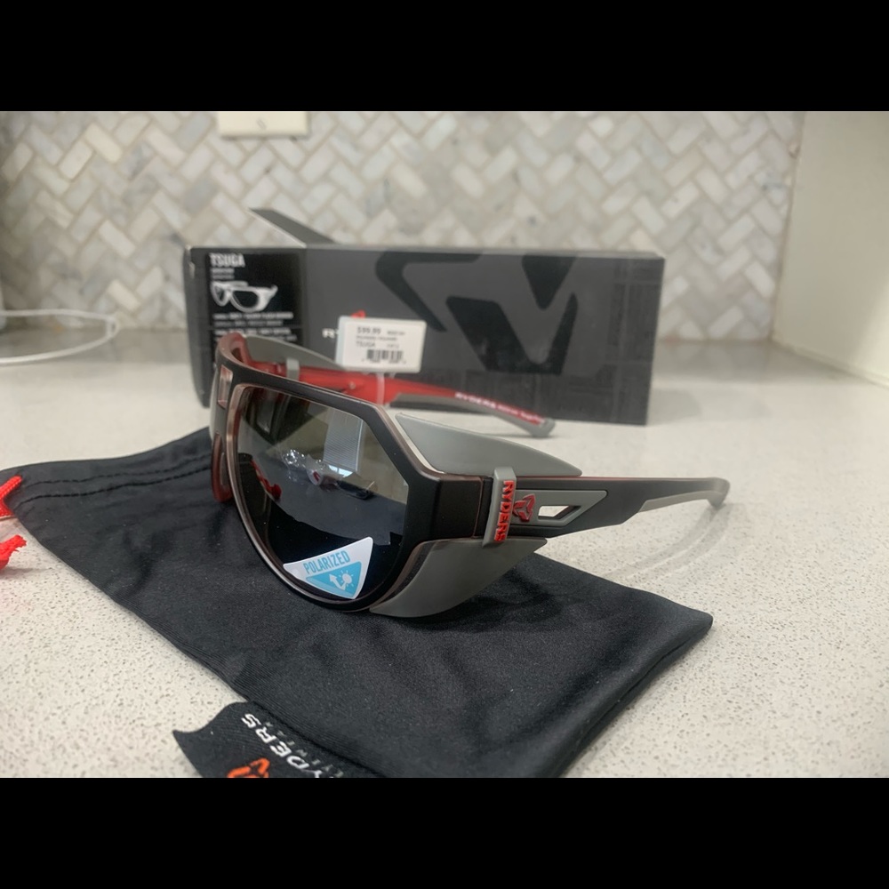 Brand new polarized sunglasses!